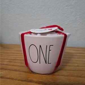 Rae Dunn Valentines Pink Heart Cutout Measuring Cups